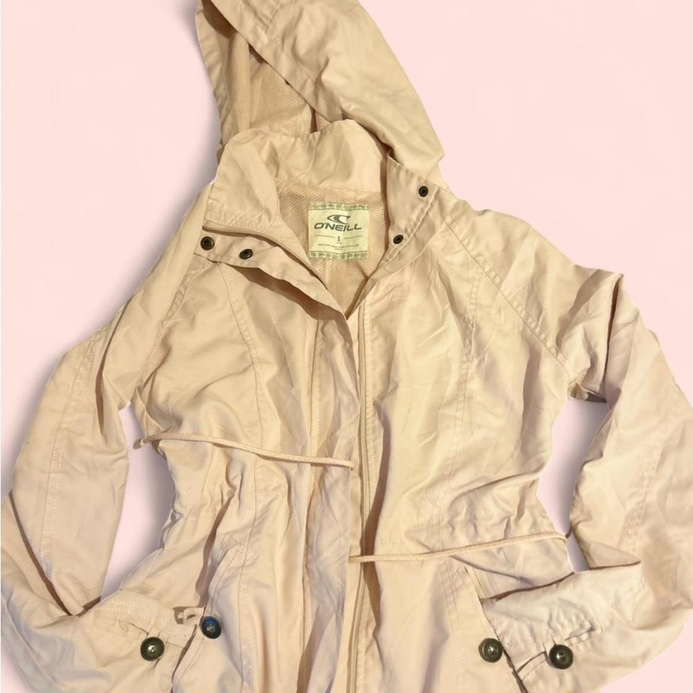 O'Neill Light Pink rain jacket with hood and adjustable waist!